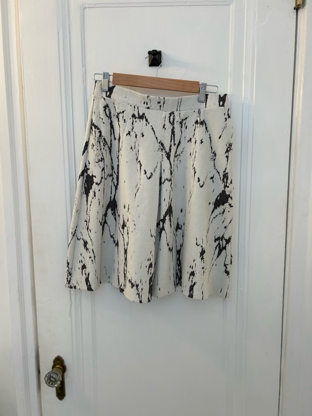 everleigh Black and White Marble-Print Skater Skirt